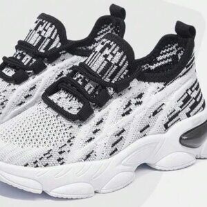 JNSQ Versatile Color Block Mesh Breathable Soft Children Sports Shoes size 4/36